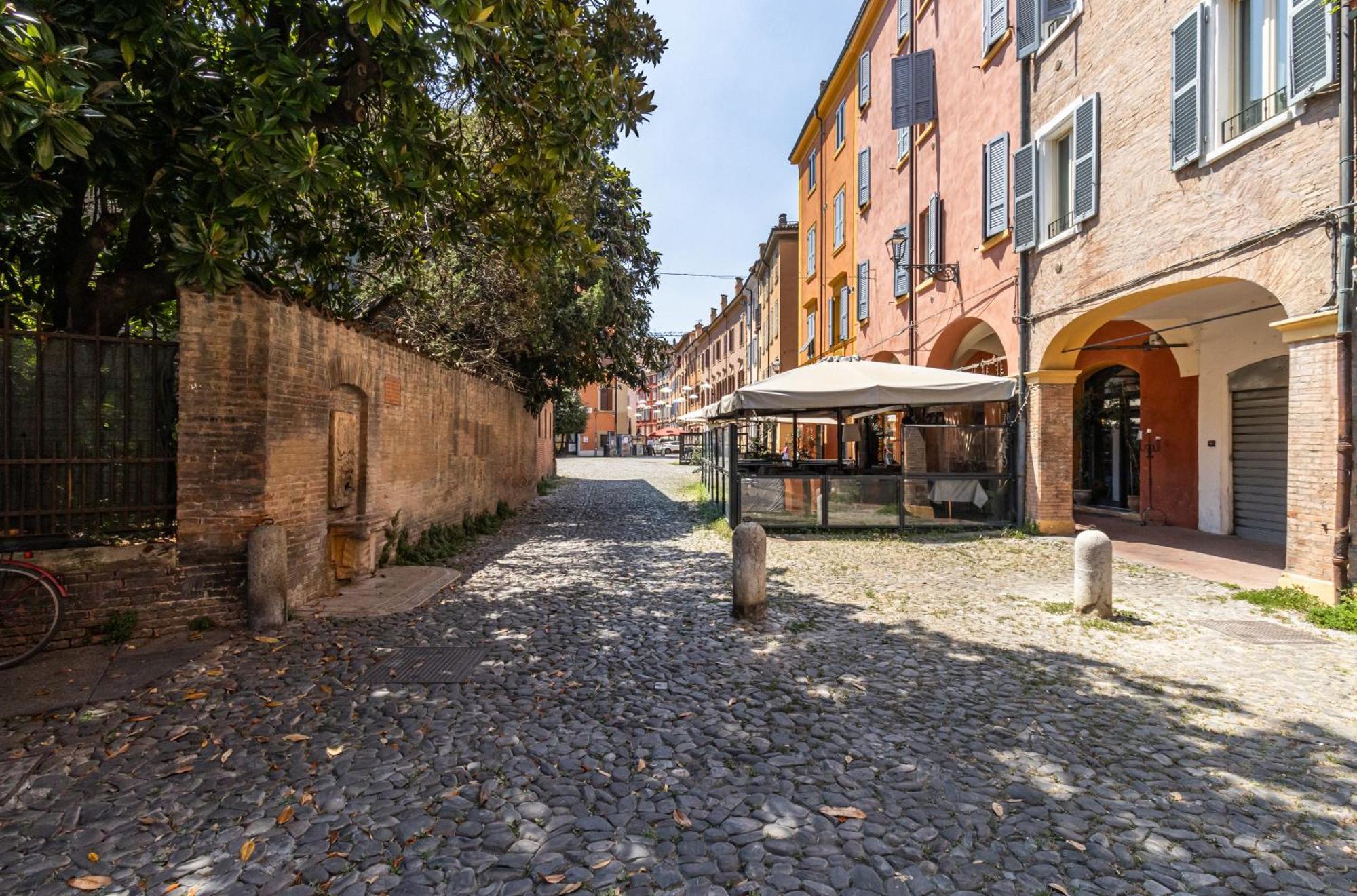 Suite Modena Al Centro - Affitti Brevi Italia Zewnętrze zdjęcie
